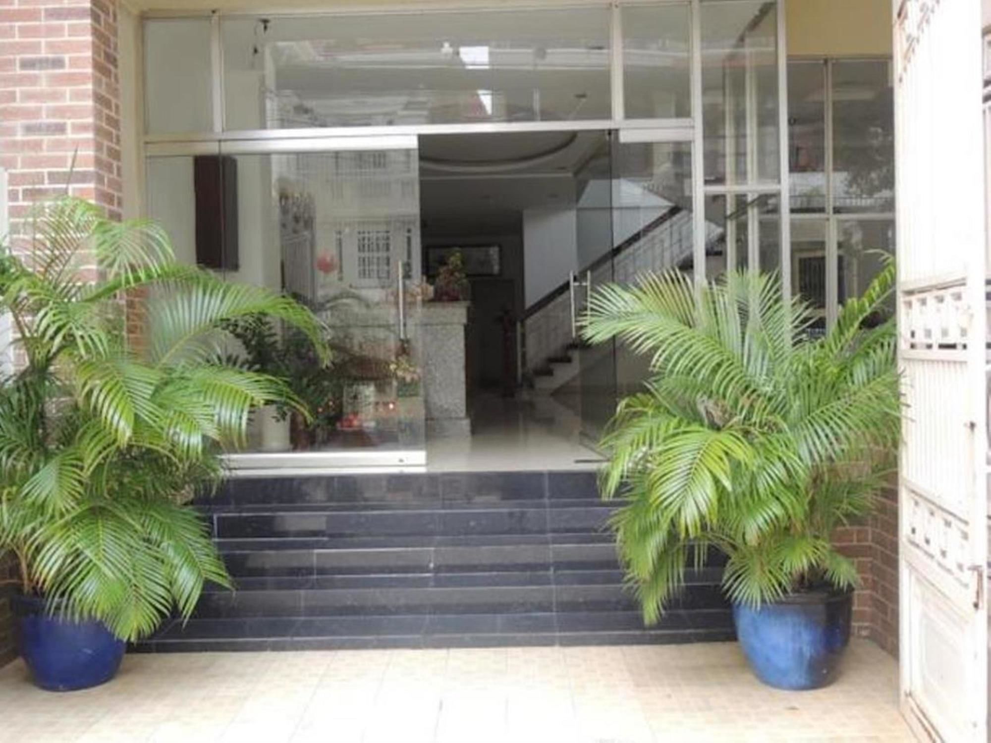 Khách sạn Phung Long